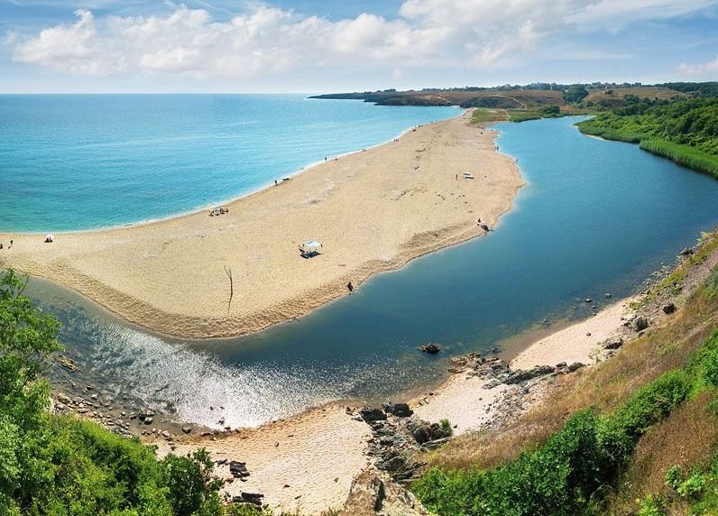 КЗК спря концесията на плажа при устието на Велека