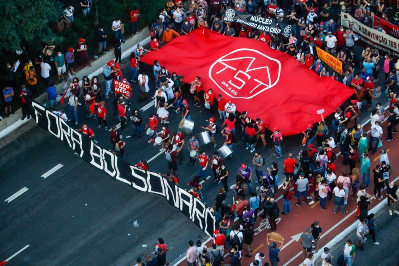 Бразилци протестираха срещу Болсонаро заради Covid-19