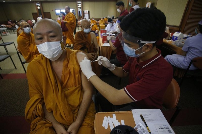 Рестрикциите в Азия се завръщат, след като бе отбелязан нов ръст на заразените
