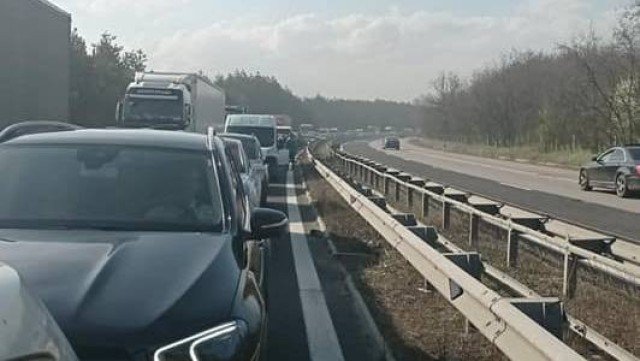 Общо 91 240 превозни средства са излезли от София на 21 и 22 май