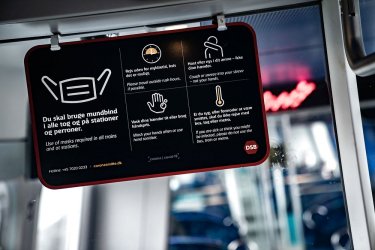 Датчаните вече ще носят маска само в градския транспорт