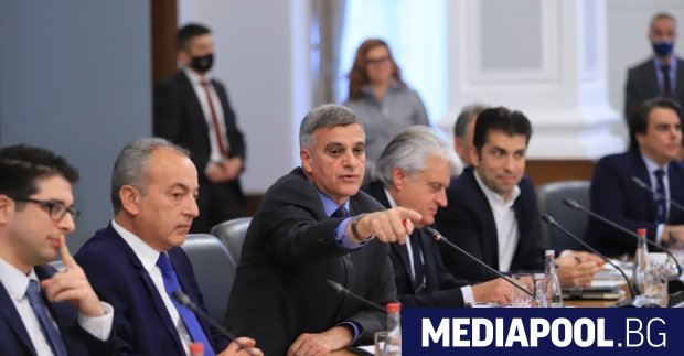 Колкото повече се заравяме в съответните сектори и проблеми намираме