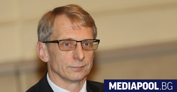Разкрития за политически натиск в системата на средното образование направи