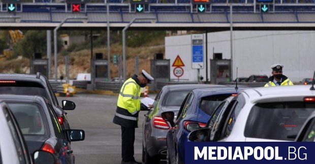 Километрична колона от автомобили се образува отново в събота на