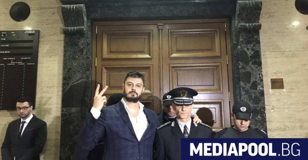 Бизнесменът и съиздател на Икономедия Иво Прокопиев осъди бившия евродепутат