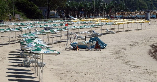 Русия възобнови от сряда полетите си до България С два