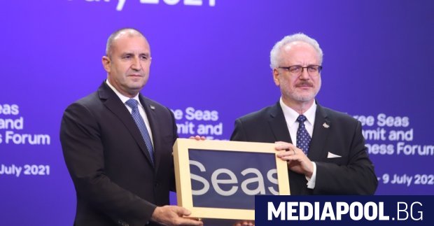 Шестата среща на 12 те държави от инициативата Три морета от