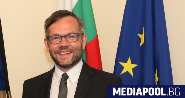 Новият унгарски закон забраняващ демонстрирането и насърчаването на хомосексуализма сред