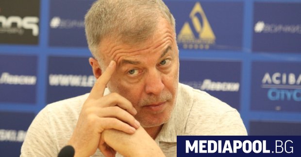 Собственикът на Футболния клуб Левски Наско Сираков обяви, че прекратява