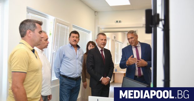 Няма да има съкращения на служители на пристанище Варна Това