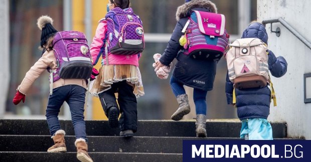 Училищата ще имат възможност да кандидатстват втори път за участие