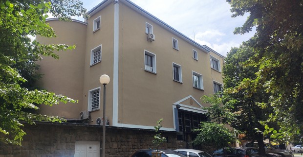 Фондация Америка за България е новият собственик на сградата на