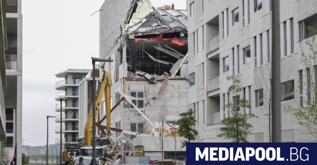 Петима строителни работници са загинали при срутването на част от