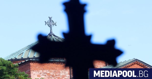 Българската православна църква почита днес Петдесетница който е един от