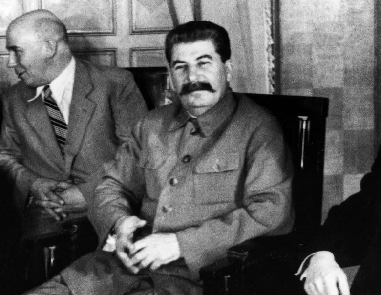 Сталин нарекъл дезинформация съобщението, че Германия е готова да нападне СССР