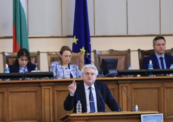 Рашков към ГЕРБ: Извикайте дясната ръка на таралежа да чете СРС-та (видео)