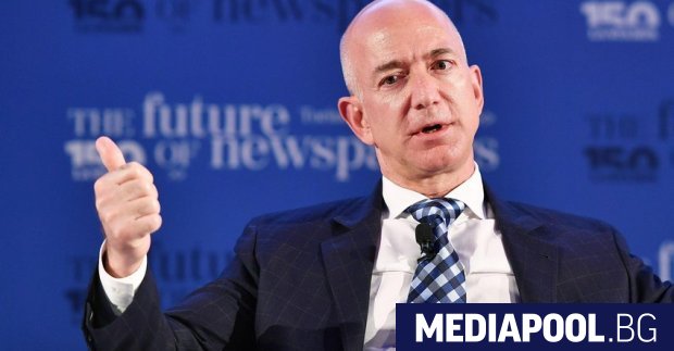 Основателят на компании Амазон и Блу ориджин Джеф Безос ще