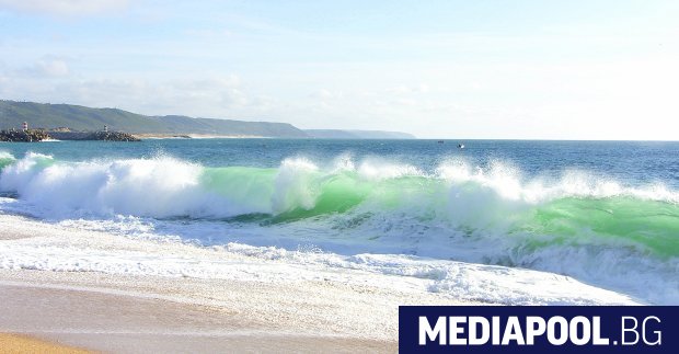 Мъртво вълнение връхлетя залива на Бургас и вече взе две