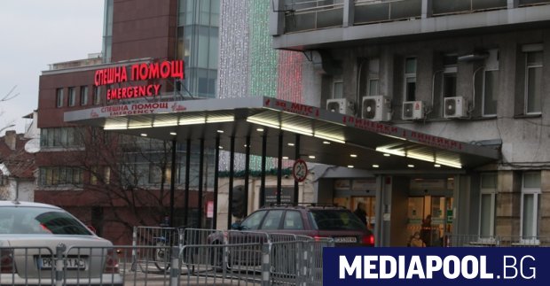 Задочният диалог между болница Пирогов и служебния здравен министър Стойчо