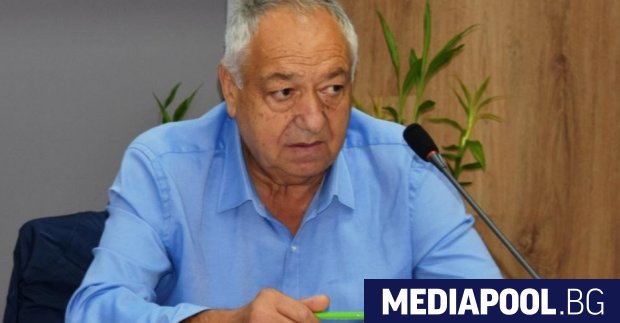 Дългогодишният шеф на Националната пожарна о р ген Кирил Войнов е