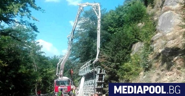 Най после започна физическото изпълнение на европейския проект за укрепване на