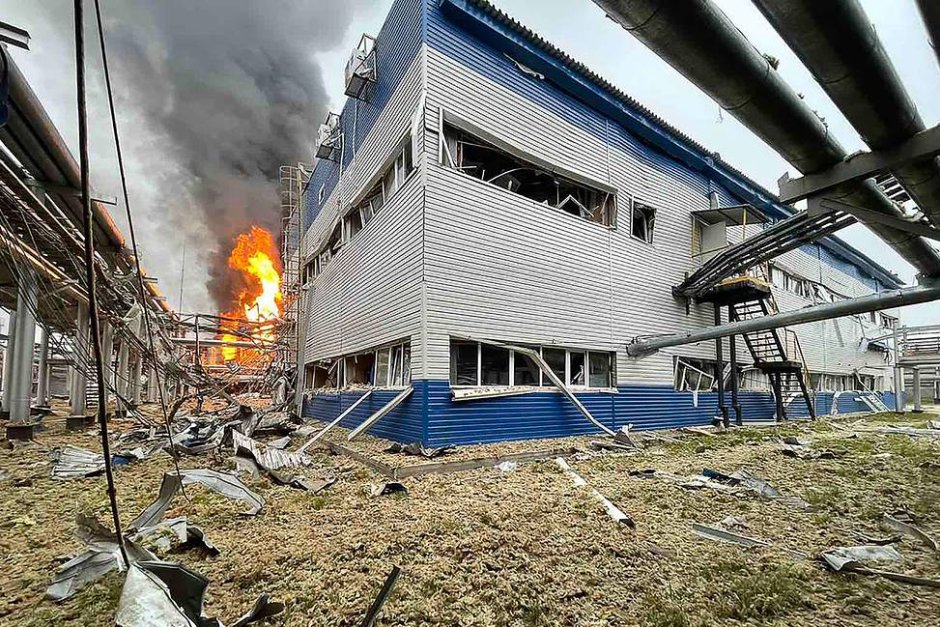 Пожар в завода на "Газпром"