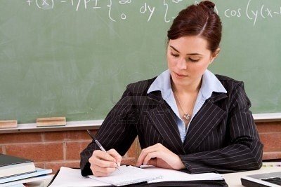 МОН ще плаща профилактични прегледи за учителите след Covid-19
