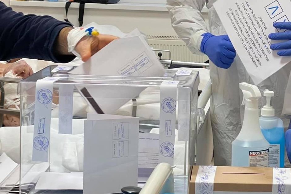Пациенти и медицински персонал гласуват в две секции в "Пирогов"