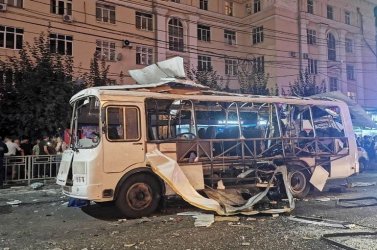 Най-малко двама загинали и 17 ранени след експлозия в автобус в Русия
