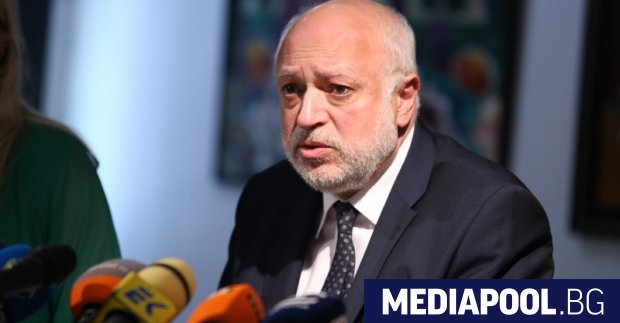 Служебният министър на културата Велислав Минеков иска Съветът за електронни