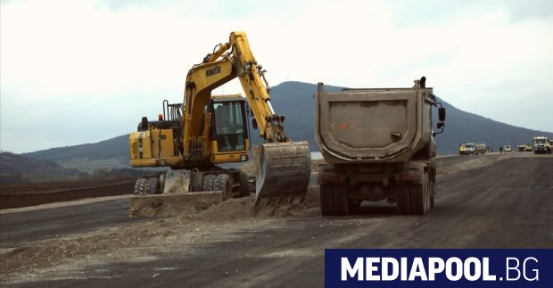 Как да продължи изграждането на магистрала Хемус между София и