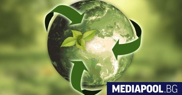 Божидар Ангелов е докторант по медийна политика и право на