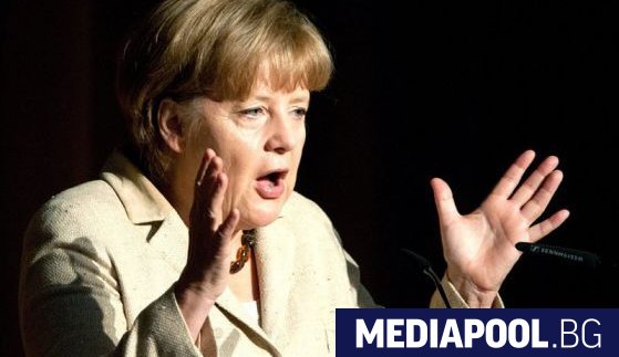 Германският федерален канцлер Ангела Меркел ще получава около 15 хил