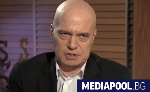 Слави Трифонов се възмути в свой фейсбук пост в сряда