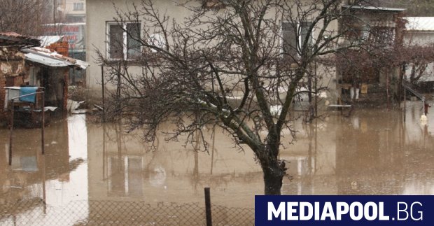 Потенциално рискови за наводнения и значителни щети от проливни дъждове