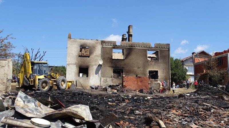 Семействата с изгорели домове в Кръстава ще получат помощ от държавата