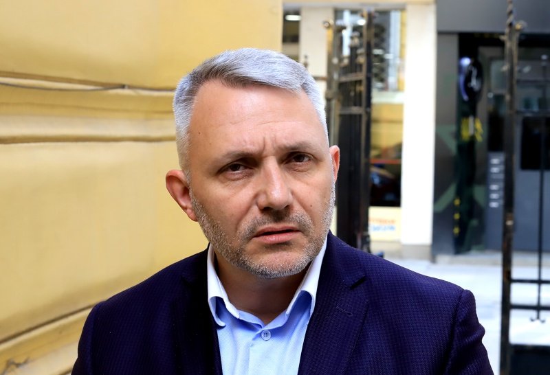 Хаджигенов: Правителството трябва да включва "партиите на промяната" и добрите служебни министри