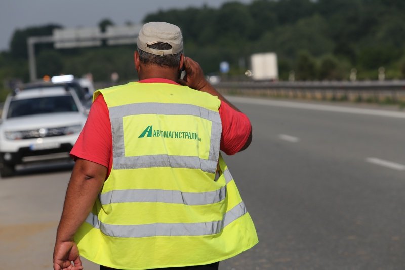 Работници на "Автомагистрали Черно море" ще блокират пътища в петък