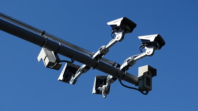 Камерите на АПИ да следят и за нарушения на пътя предлага "Демократична България"