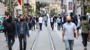 Турция обмисля ограничения за неваксинирани от септември