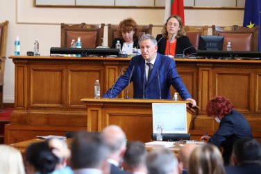 Министър Стойчо Кацаров