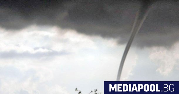Торнадо причини смъртта на двама души на малкия италиански остров