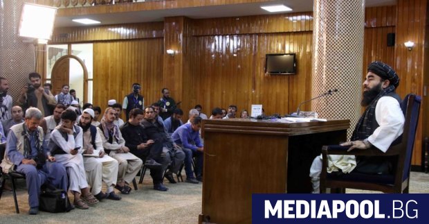 Талибаните които взеха властта в Афганистан в средата на миналия