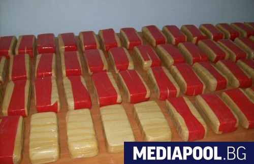 39 килограма хероин са заловени през изминалата нощ на граничния