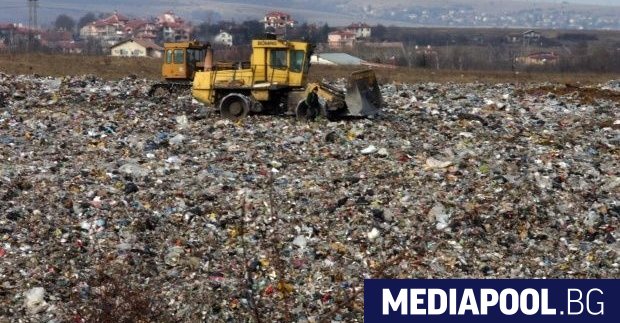 Само са четири месеца екоминистерството е успяло да рекултивира 27