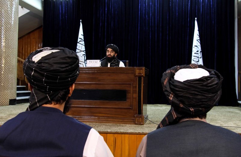 Говорителят на талибаните Забиула Муджахид обовява състава на новото правителство