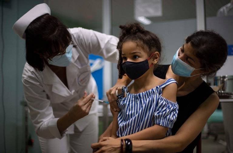 Куба започна да ваксинира срещу Covid 2-годишните деца