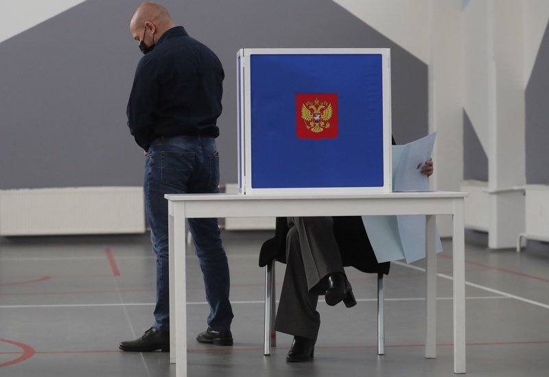 "Единна Русия" запазва конституционното си мнозинство в Държавната дума