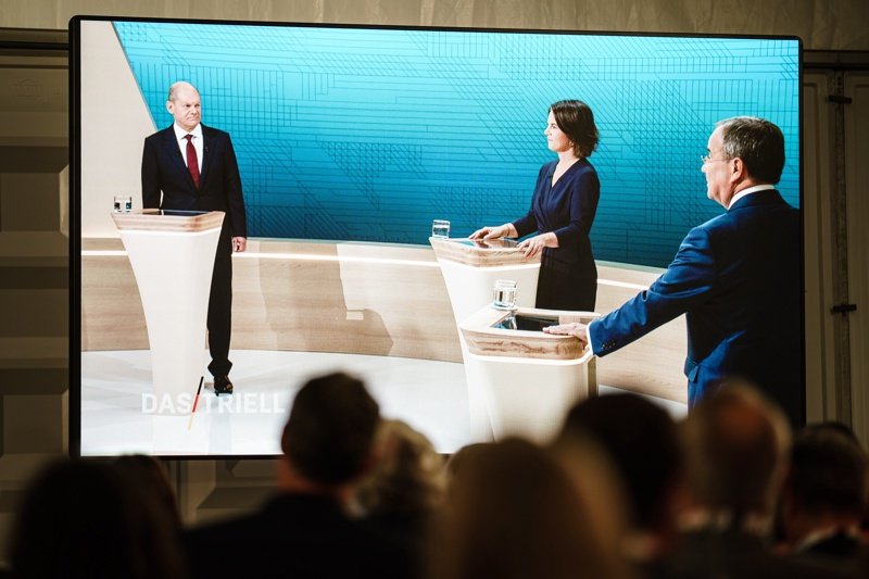 Трима твърде различни кандидати се борят за канцлерския пост в Германия