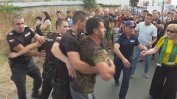 Протест срещу тежка катастрофа в Айтос прерасна в сблъсъци с полицията